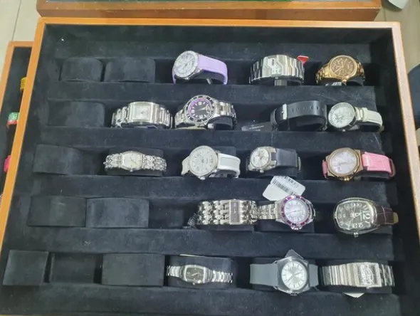 3#5945 Orologi da polso