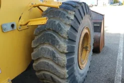 24#2431 Pala caricatrice New Holland W 190