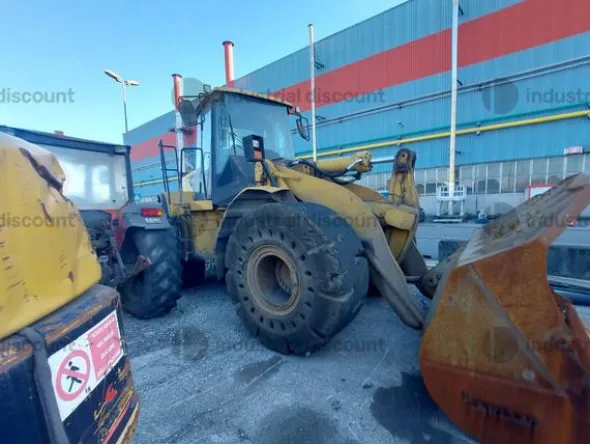 3#9031 Pala gommata Caterpillar modello 966H