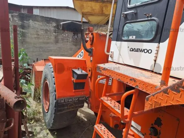 1#97800 Pala gommata Daewoo e Komatsu