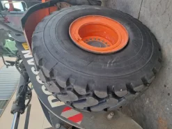 Pala gommata Doosan DL420-5