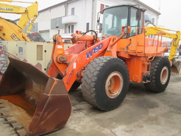 24#5085 Pala gommata Fiat Hitachi