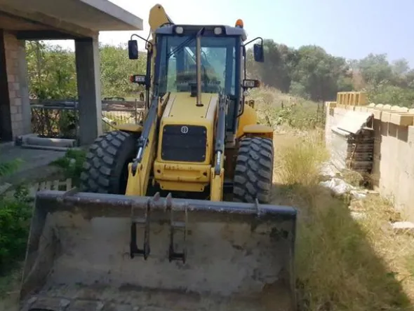 4#4518 Pala gommata New Holland
