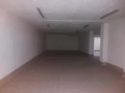 #23477 Palazzina direzionale con ampio parcheggio