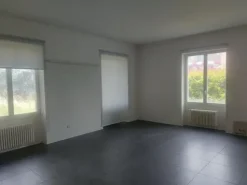 #23477 Palazzina direzionale con ampio parcheggio
