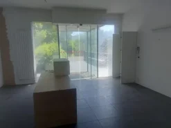 #23477 Palazzina direzionale con ampio parcheggio