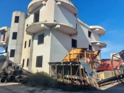 #2537908 Palazzina uffici grezza con pertinenze