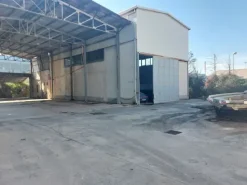 #2537908 Palazzina uffici grezza con pertinenze