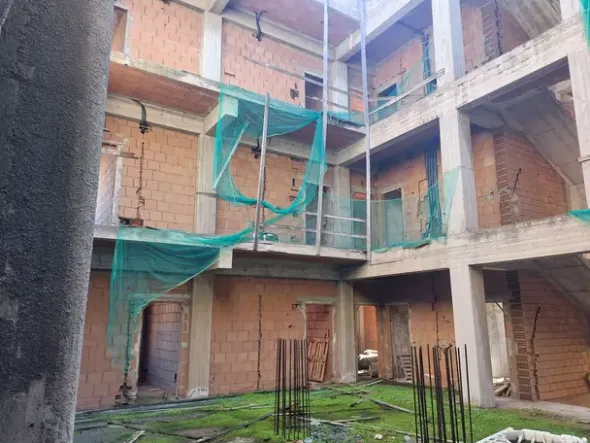 #2537908 Palazzina uffici grezza con pertinenze