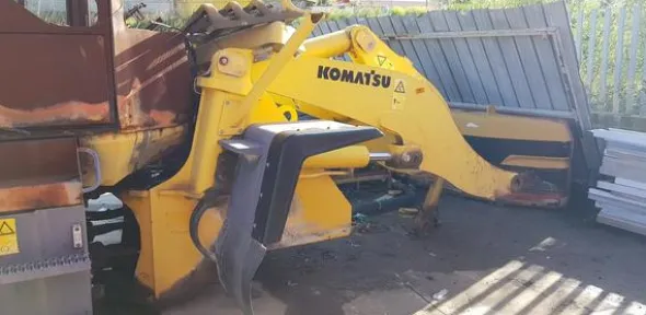 3#3901 Pale gommate Hanomag e Bobcat