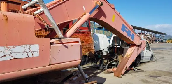 3#3901 Pale gommate Hanomag e Bobcat