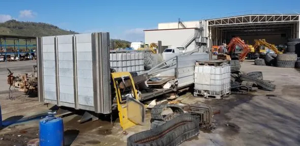 3#3901 Pale gommate Hanomag e Bobcat