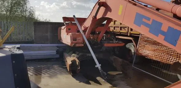3#3901 Pale gommate Hanomag e Bobcat