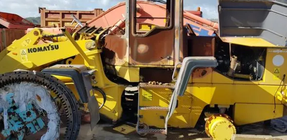 3#3901 Pale gommate Hanomag e Bobcat