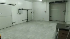Pallet rental place storage cold room