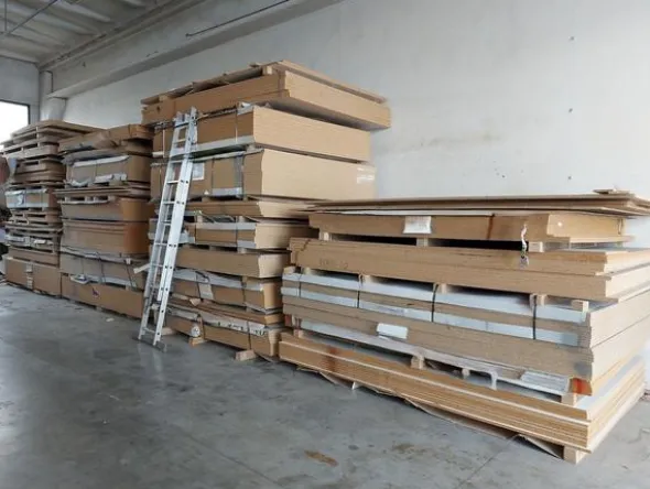 53#8616 Pannelli laminati di varie tipologie e dimensioni