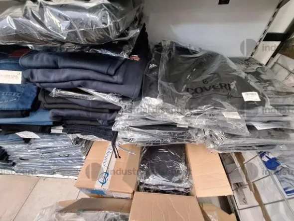 2#8933 Pantaloni e Jeans