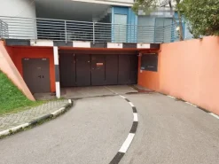 #20027 Parcheggi con Kartodromo