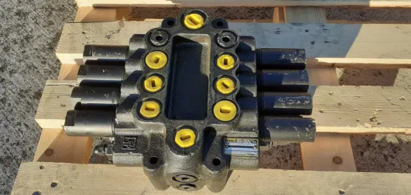 PARKER DIRECTIONAL CONTROL VALVE VDSP