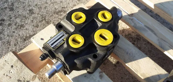 PARKER DIRECTIONAL CONTROL VALVE VDSP