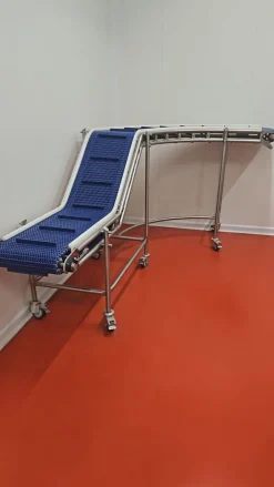 Pastorizzatore Iannece e nastro trasportatore su misura
