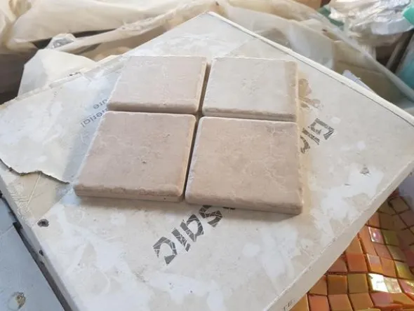 53#2355 Pavimenti in travertino e marmo di Orosei