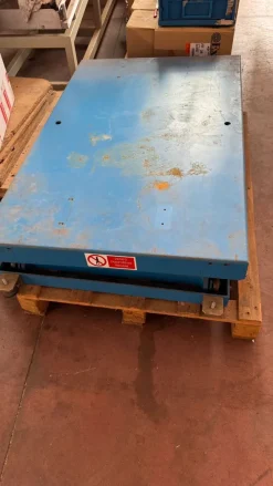 PEDANA ELEVATRICE DI CARICO PORTATA 1000 KG