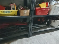 per cessata attivita offresi attrezzature e materiali