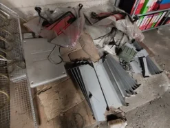1#6777 Pezzi di ricambio di parti meccaniche e carrozzeria di autoveicoli Man