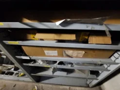 1#6777 Pezzi di ricambio di parti meccaniche e carrozzeria di autoveicoli Man