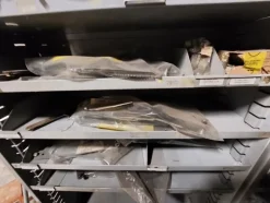 1#6777 Pezzi di ricambio di parti meccaniche e carrozzeria di autoveicoli Man