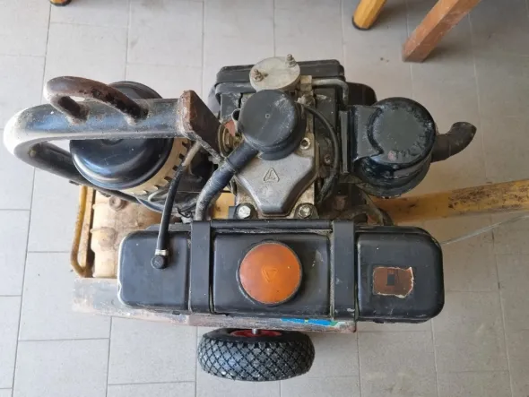 Piastra Vibrante Compattatore Vibrocostipatore Sicom