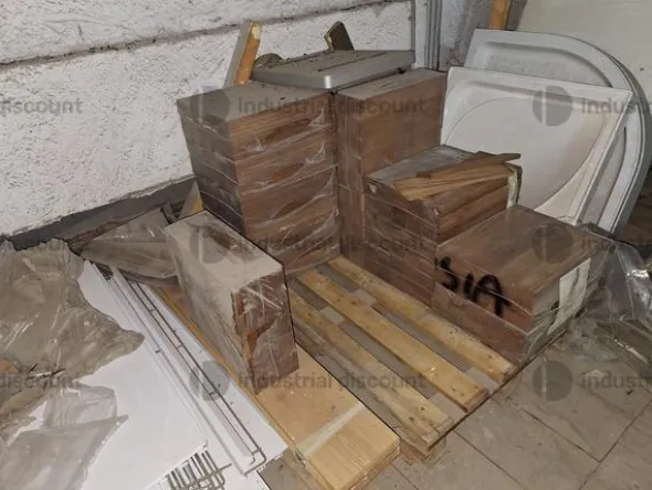 19#9933 Piastrelle e Parquet