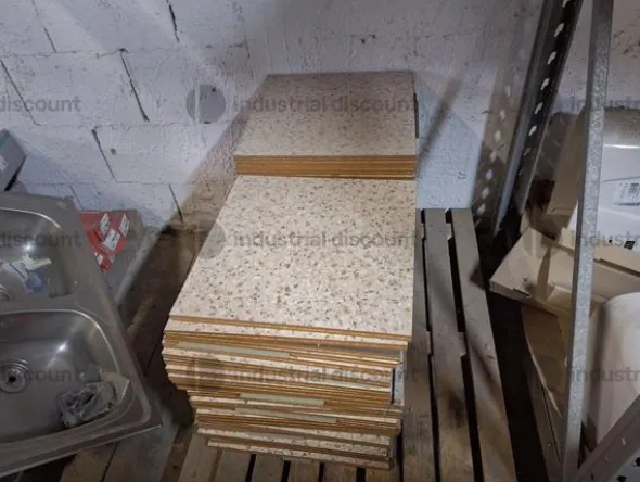 19#9933 Piastrelle e Parquet