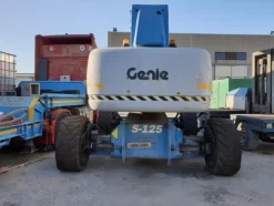 7#6440 Piattaforma aerea Genie