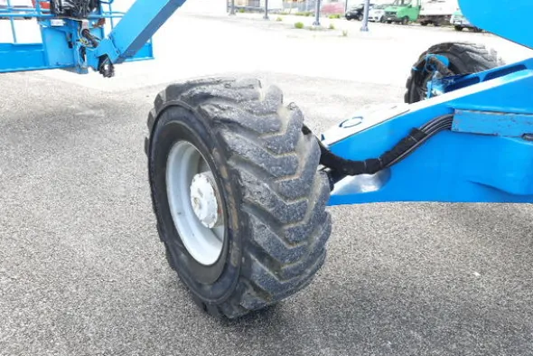 1#4535 Piattaforma aerea semovente girevole Genie z135/70