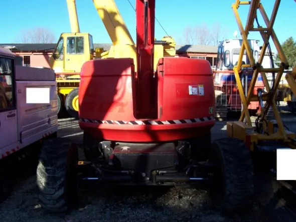 1#6843 Piattaforma a pantografo