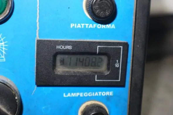 4#3814 Piattaforma autocarrata Sequani mod Z 20E