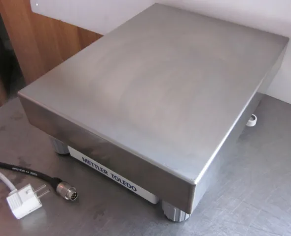 PIATTAFORMA E BILANCIA METTLER TOLEDO X32001L (BIL-43)