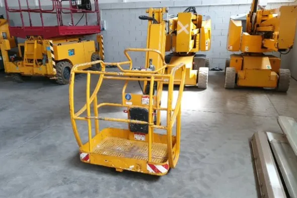 7#4535 Piattaforma elettrica Haulotte HA15IP