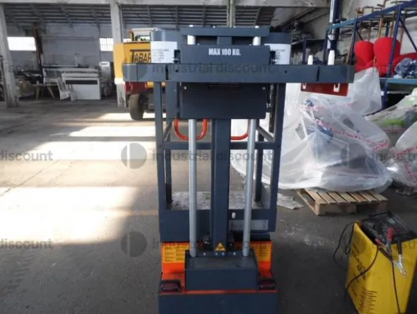 3#9821 Piattaforma elevatore monoposto Faraone