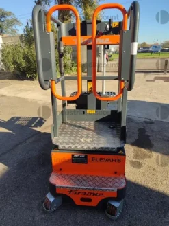 3#9821 Piattaforma elevatore monoposto Faraone