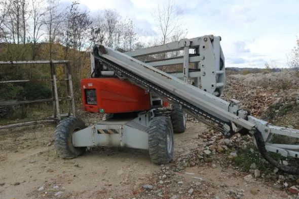 51#4001 Piattaforma semovente Basket