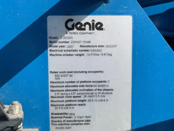 2#4535 Piattaforma semovente girevole articolata Genie z-30/20n