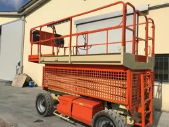 1#5594 Piattaforma verticale a pantografo a libro a forbice JLG 3369LE