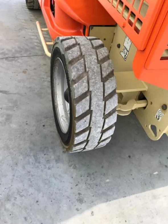 1#5594 Piattaforma verticale a pantografo a libro a forbice JLG 3369LE