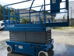 2#4058 Piattaforma verticale a pantografo Genie GS 3246