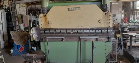 Piegatrice Bariola 2500 x 40 TON