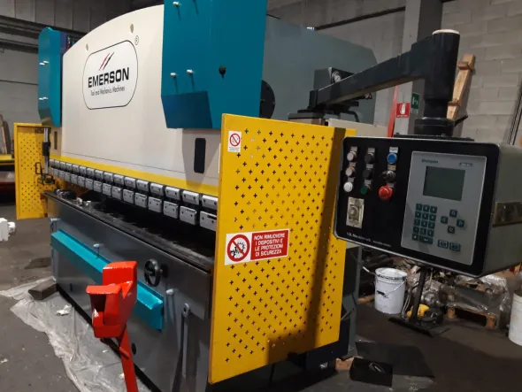 Piegatrice emerson 3000×100Tcnc delem