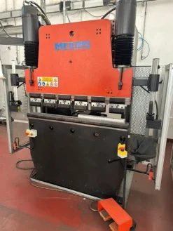 Piegatrice lamiera MECOS Mod SYNCHRO 30/125